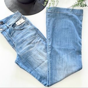 Express High waisted bell flare jeans.
Size 8 long. NWT  Blue. Zip and button.